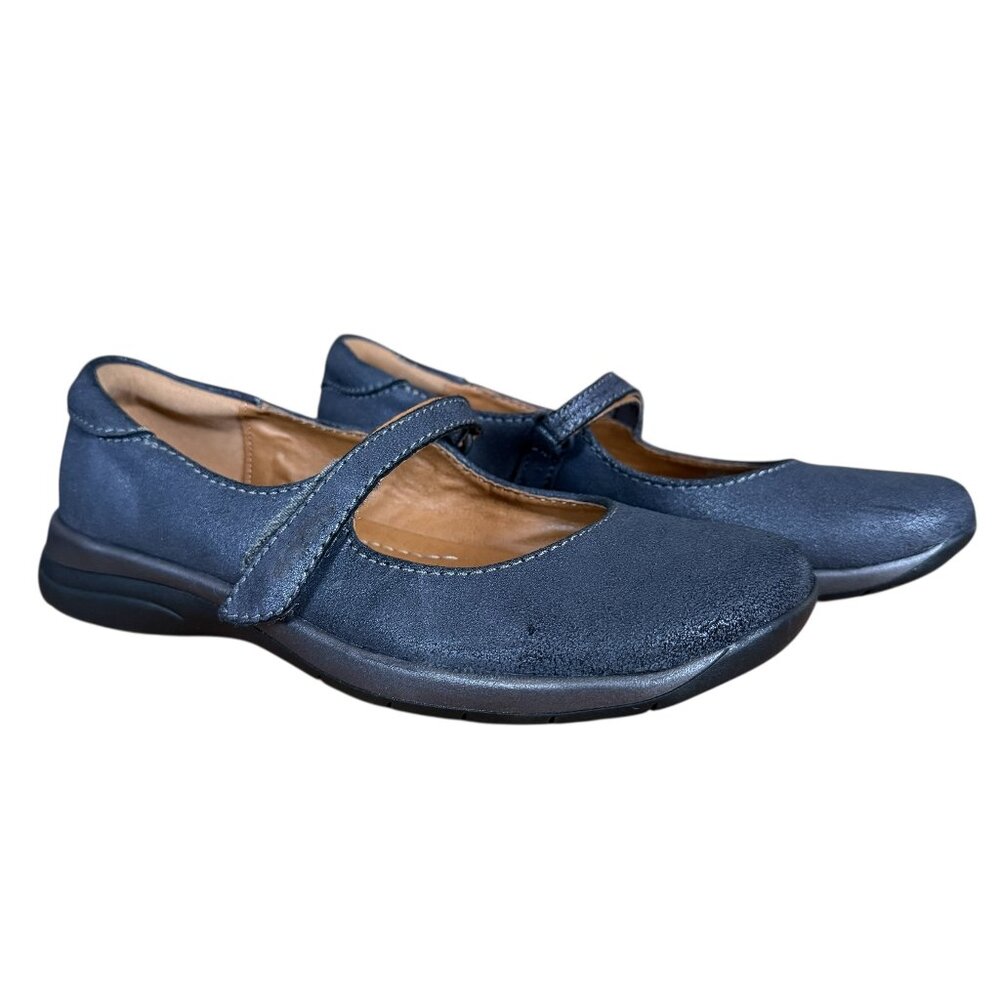 Earth Tose mary jane ballet flats in grey leather with strap across top 6 1/2M
